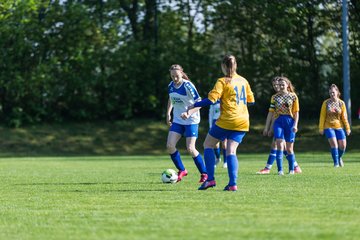 Bild 31 - B-Juniorinnen Bramstedter TS - SSV Hennstedt : Ergebnis: 3:7